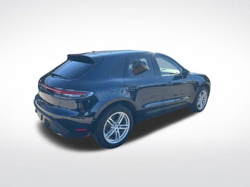 Used 2022 Porsche Macan image 46