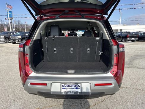 Used 2023 Nissan Pathfinder SL image 6