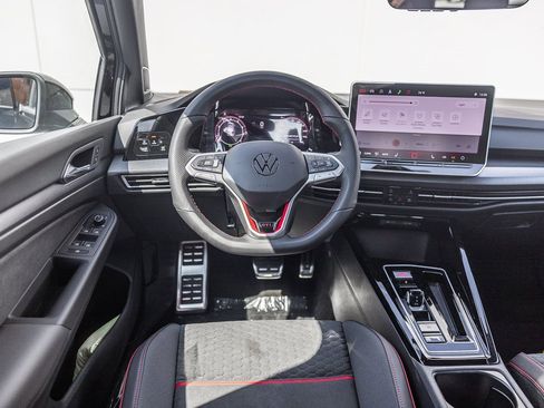 New 2025 Volkswagen GTI SE image 5