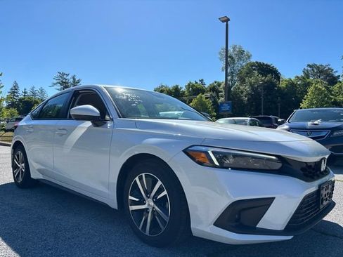 Used 2024 Honda Civic LX image 4