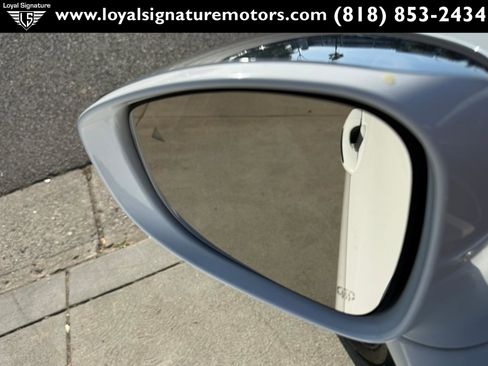 Used 2018 Chrysler Pacifica Limited w/ Advanced Safetytec Group FWD image 29