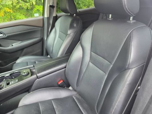 Used 2023 Nissan Rogue SL w/ SL Premium Package AWD/4WD image 2