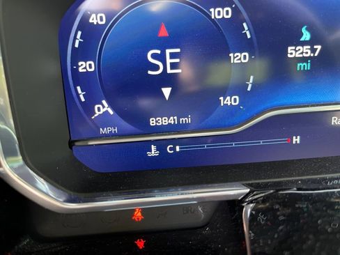 Used 2022 Chevrolet Silverado 1500 LTZ AWD/4WD image 5