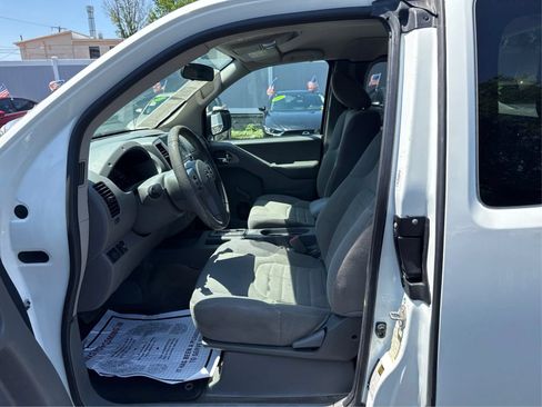 Used 2017 Nissan Frontier S RWD image 9