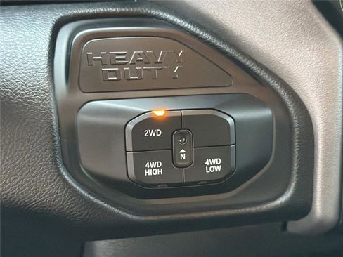 Used 2025 RAM 2500 Big Horn image 34