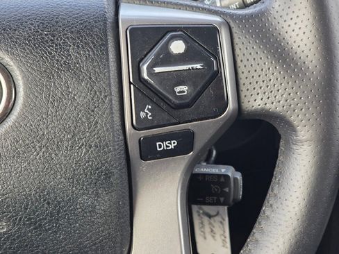 Used 2015 Toyota 4Runner SR5 image 17