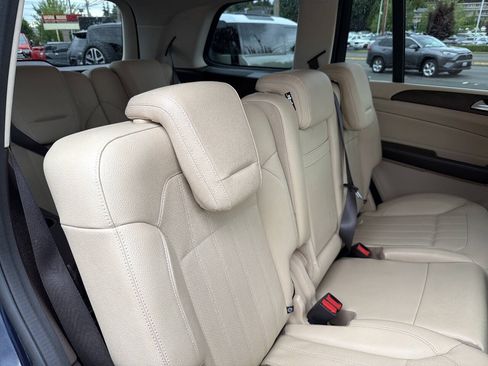 Used 2017 Mercedes-Benz GLS 450 4MATIC w/ Premium Package image 24