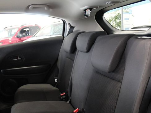 Certified 2020 Honda HR-V LX image 17