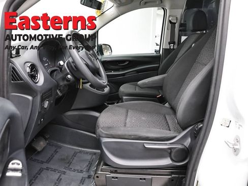 Used 2022 Mercedes-Benz Metris image 14