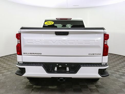 Used 2024 Chevrolet Silverado 1500 Custom image 10