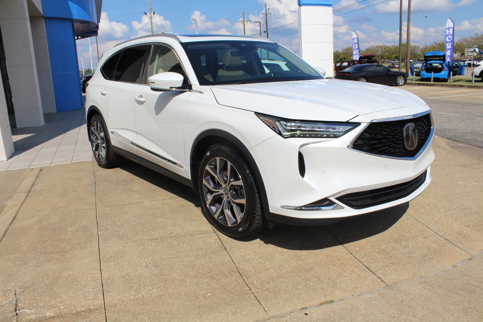 Used 2022 Acura MDX w/ Technology Package FWD image 1