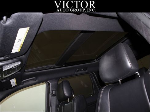 Used 2015 Jeep Grand Cherokee Limited w/ Luxury Group II AWD/4WD image 19