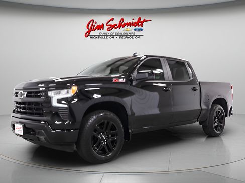 Used 2025 Chevrolet Silverado 1500 RST w/ LPO, Utility Wall Package AWD/4WD image 3