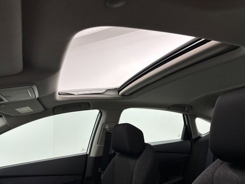 Certified 2025 Honda Accord SE image 39