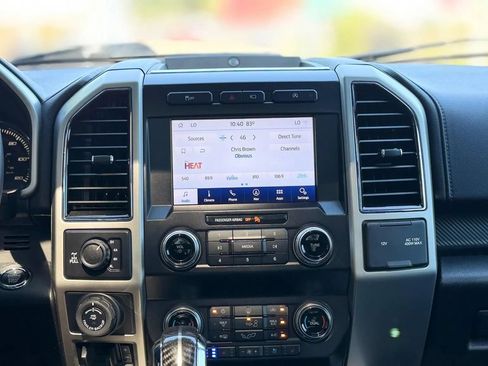 Used 2020 Ford F150 Lariat w/ Equipment Group 502A Luxury AWD/4WD image 34