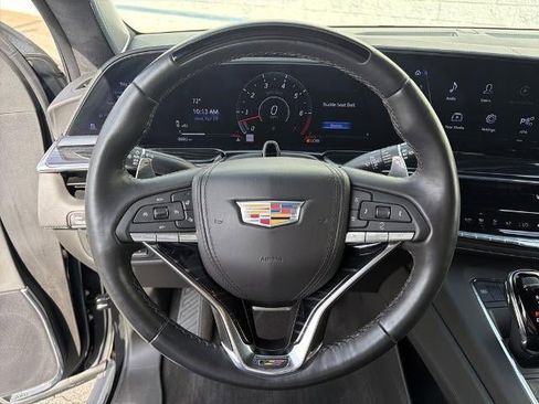 Used 2024 Cadillac Escalade ESV V w/ LPO, ONYX Package AWD/4WD image 27