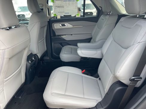New 2026 Ford Explorer Active w/ Active Comfort Package image 21
