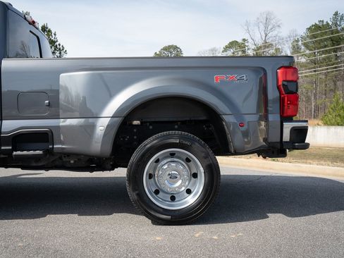 Used 2023 Ford F450 Lariat w/ FX4 Off-Road Package AWD/4WD image 15