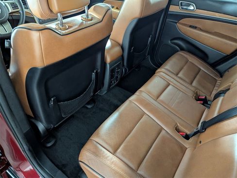 Used 2012 Jeep Grand Cherokee Overland image 16