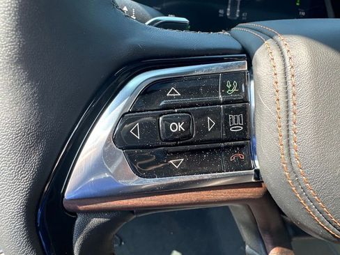 Used 2023 Jeep Grand Cherokee Summit image 30