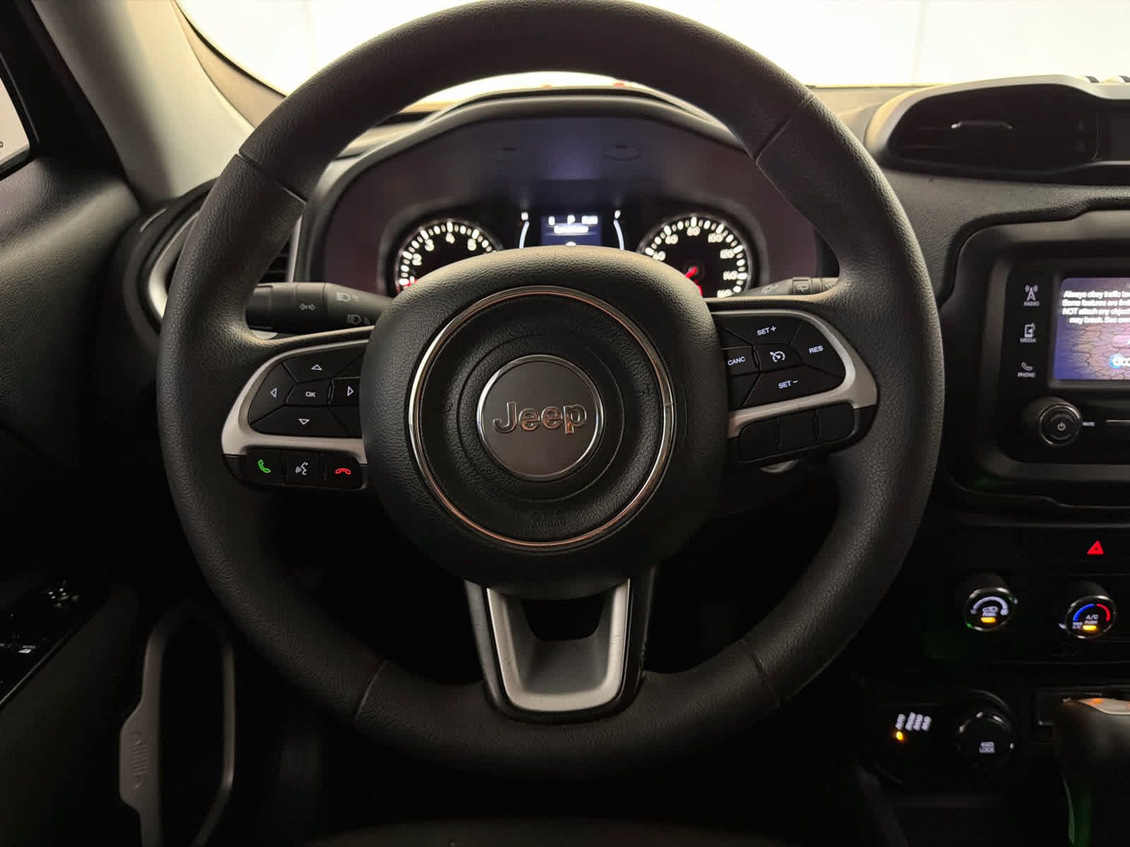 Used 2020 Jeep Renegade Sport w/ Sport Appearance Group AWD/4WD image 17