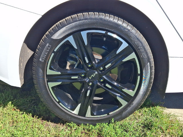 Used 2024 Kia K5 GT-Line w/ GT-Line Premium Package FWD image 8