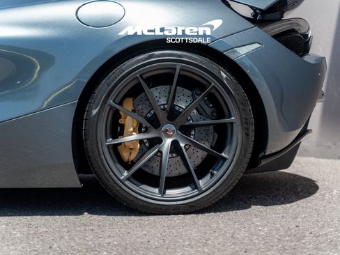 Used 2018 McLaren 720S Performance RWD image 37