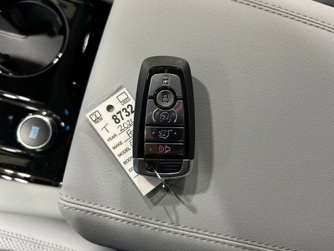 New 2026 Ford Explorer Platinum AWD/4WD image 26