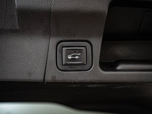 Used 2021 GMC Acadia SLT w/ Preferred Package image 22