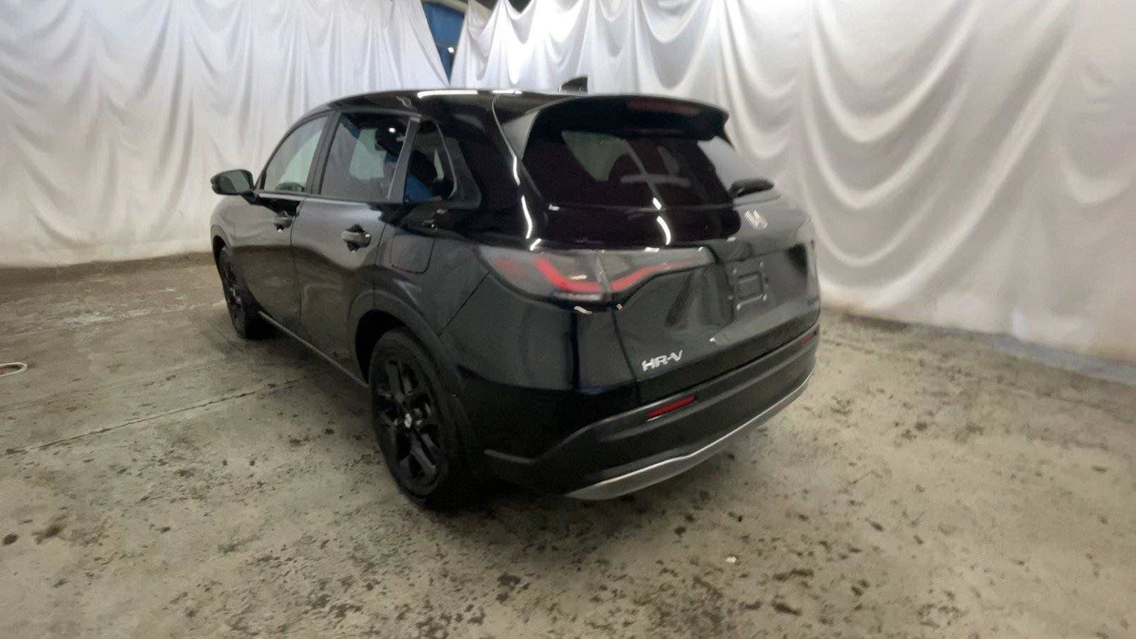 Certified 2024 Honda HR-V Sport image 9