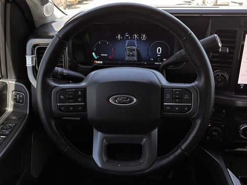 Used 2023 Ford F250 Lariat w/ Lariat Ultimate Package AWD/4WD image 12