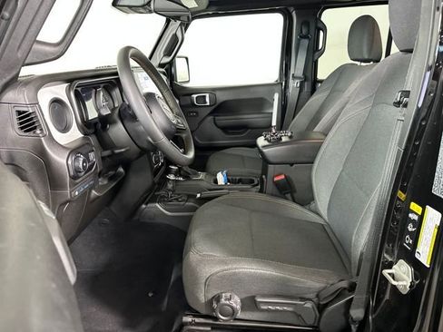 Used 2024 Jeep Wrangler Unlimited w/ Convenience Group AWD/4WD image 11