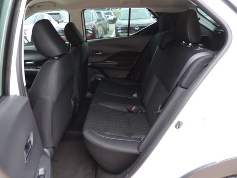Used 2024 Nissan Kicks SV FWD image 20