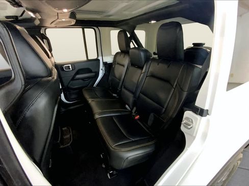 Used 2025 Jeep Wrangler Unlimited Sahara w/ Safety Group AWD/4WD image 20