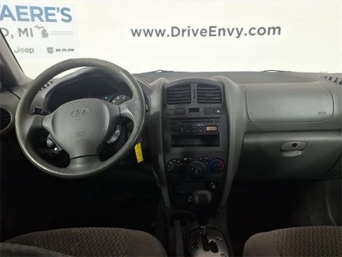 Used 2004 Hyundai Santa Fe 2WD image 13