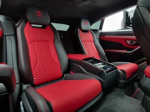 Used 2021 Lamborghini Urus AWD/4WD image 5