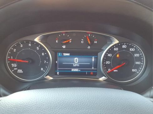Used 2024 GMC Terrain SLE AWD/4WD image 29