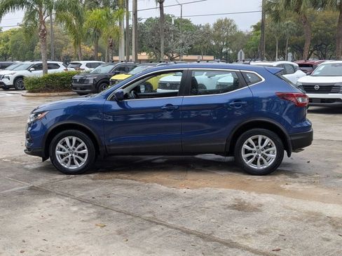 Used 2022 Nissan Rogue Sport S image 9