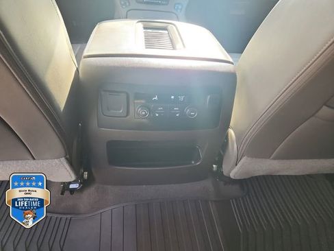 Certified 2020 GMC Yukon XL Denali AWD/4WD image 13