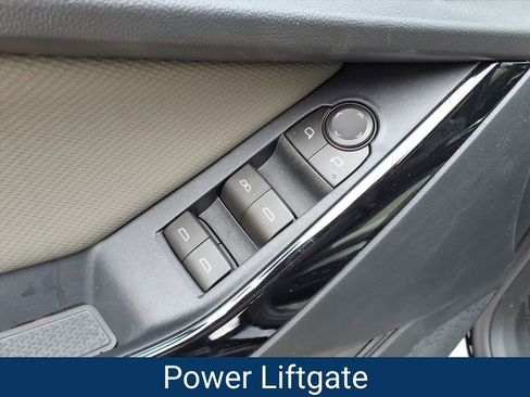 New 2026 Chevrolet Equinox LT w/ Convenience Package II FWD image 19