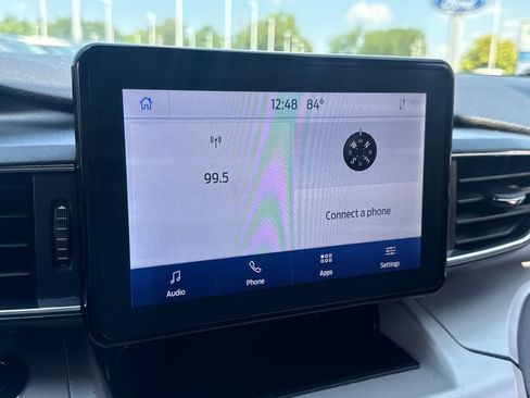 Used 2024 Ford Explorer XLT w/ Equipment Group 202A AWD/4WD image 35