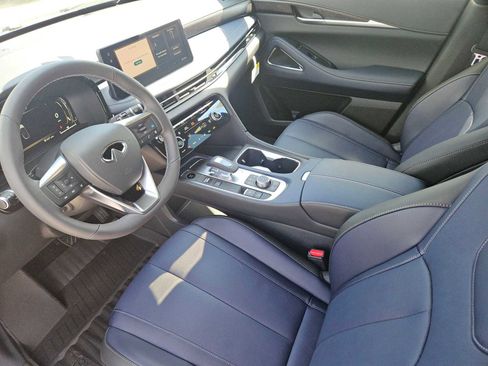 New 2026 INFINITI QX60 Luxe w/ Dark Cargo Package image 14