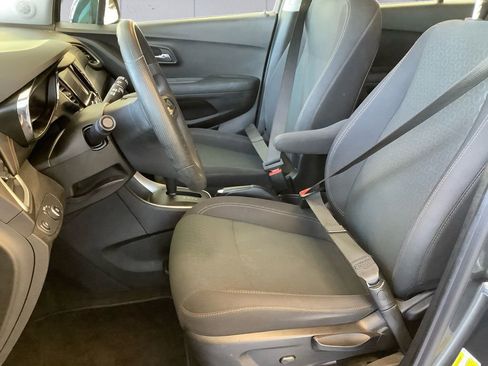 Used 2020 Chevrolet Trax LS w/ LPO, Protection Package image 7