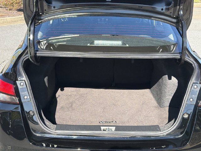 Certified 2025 Nissan Versa SR w/ Trunk Package FWD image 22