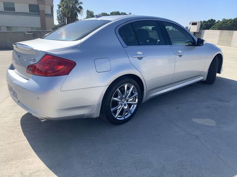Used 2010 INFINITI G37 Journey w/ Premium Pkg image 9