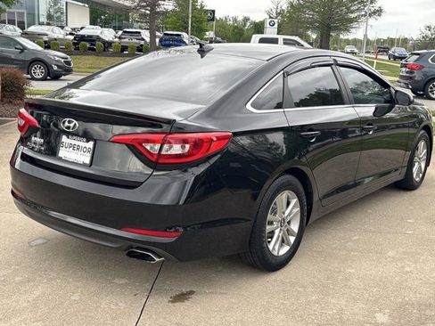 Used 2016 Hyundai Sonata SE FWD image 3