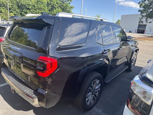 Used 2025 Toyota 4Runner Limited AWD/4WD image 6