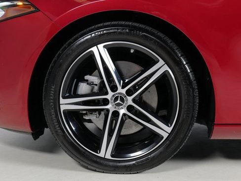 Used 2021 Mercedes-Benz A 220 4MATIC image 9