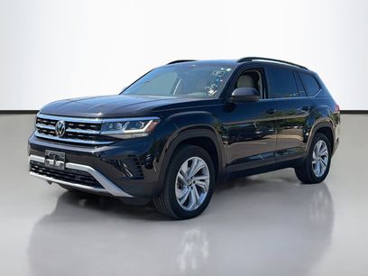 Used 2023 Volkswagen Atlas SE w/ Panoramic Sunroof Package