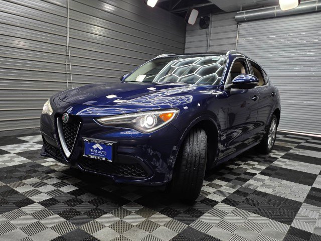 Used 2021 Alfa Romeo Stelvio Ti w/ Premium Package AWD/4WD image 45